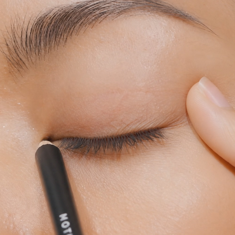  Prep the Eye Area 